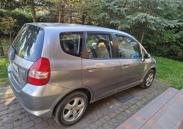 Honda Jazz cena 11500 przebieg: 189000, rok produkcji 2007 z Milanówek małe 37